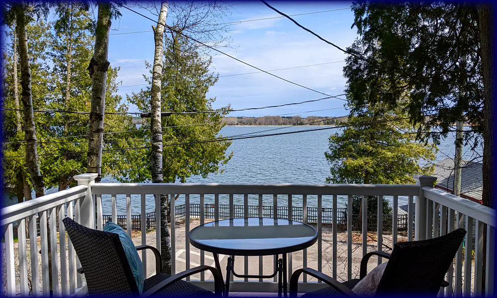 Porch for Poplar cottage at Cliff Dwellers Resort
